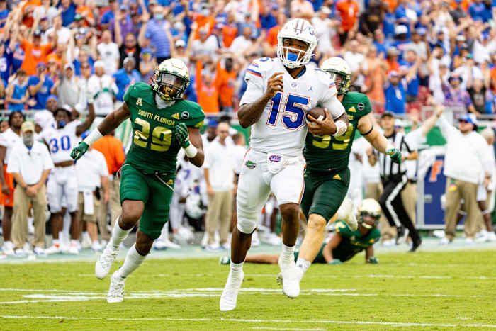 Florida Gators quarterback Anthony Richardson ran for a fourth quarter touchdown against USF.